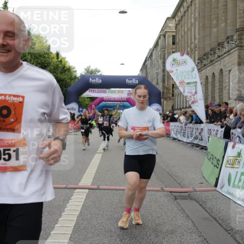 06.09.2026 - CURREX Alsterlauf Yannick Fuchs http://msf.ph/oto/10198858 06.09.2026 10:07:12 Ziel 2187, 2355, 2893, 2903, 3103, 3607, 4078, 4140, 5069, 5549, 5813, 5937, 5951, 6214, 8303, 8306 meine-sportfotos.de
