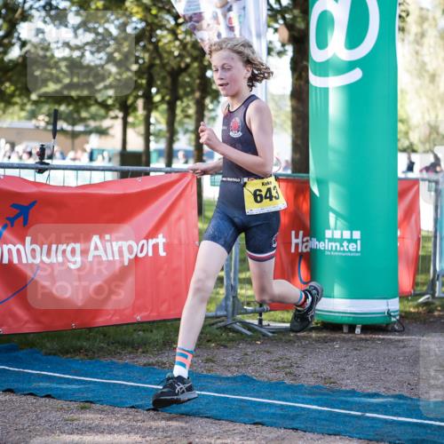 06.09.2026 - 20. Norderstedt Triathlon H.Heesch http://msf.ph/oto/10199000 06.09.2026 09:47:01 Ziel 643, 658 meine-sportfotos.de