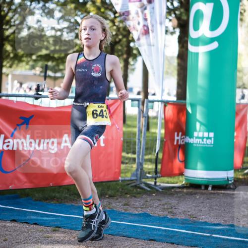 06.09.2026 - 20. Norderstedt Triathlon H.Heesch http://msf.ph/oto/10199006 06.09.2026 09:47:01 Ziel 643, 658 meine-sportfotos.de