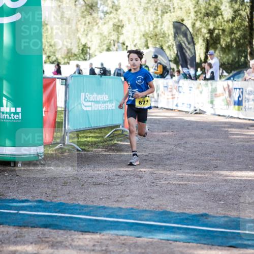 06.09.2026 - 20. Norderstedt Triathlon H.Heesch http://msf.ph/oto/10199144 06.09.2026 09:47:41 Ziel 629, 671, 675 meine-sportfotos.de