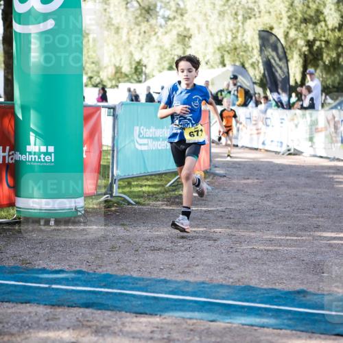 06.09.2026 - 20. Norderstedt Triathlon H.Heesch http://msf.ph/oto/10199153 06.09.2026 09:47:42 Ziel 629, 671, 675 meine-sportfotos.de