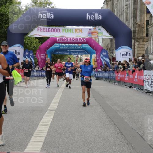 06.09.2026 - CURREX Alsterlauf Yannick Fuchs http://msf.ph/oto/10199384 06.09.2026 10:07:19 Ziel 2187, 2515, 2883, 2893, 2903, 4140, 5227, 5549, 5813, 8303 meine-sportfotos.de