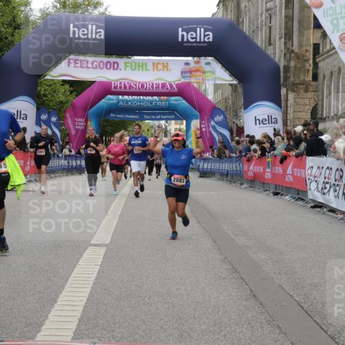 06.09.2026 - CURREX Alsterlauf Yannick Fuchs http://msf.ph/oto/10199392 06.09.2026 10:07:20 Ziel 2187, 2515, 2883, 2893, 2903, 4140, 5227, 5549, 5813 meine-sportfotos.de
