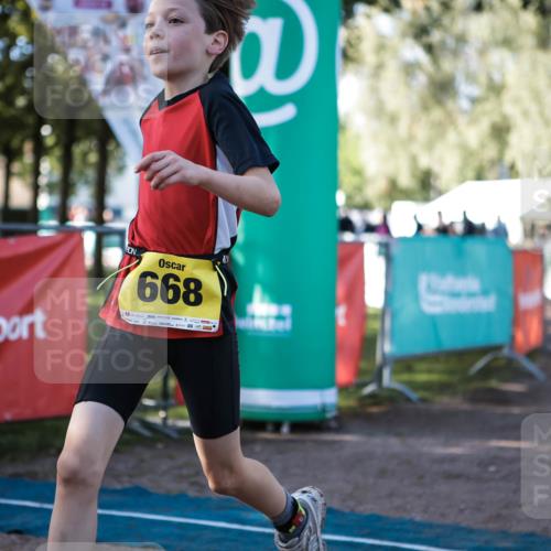 06.09.2026 - 20. Norderstedt Triathlon H.Heesch http://msf.ph/oto/10199408 06.09.2026 09:48:36 Ziel 628, 634, 668, 669, 696 meine-sportfotos.de