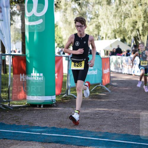 06.09.2026 - 20. Norderstedt Triathlon H.Heesch http://msf.ph/oto/10199412 06.09.2026 09:48:40 Ziel 628, 668, 669 meine-sportfotos.de