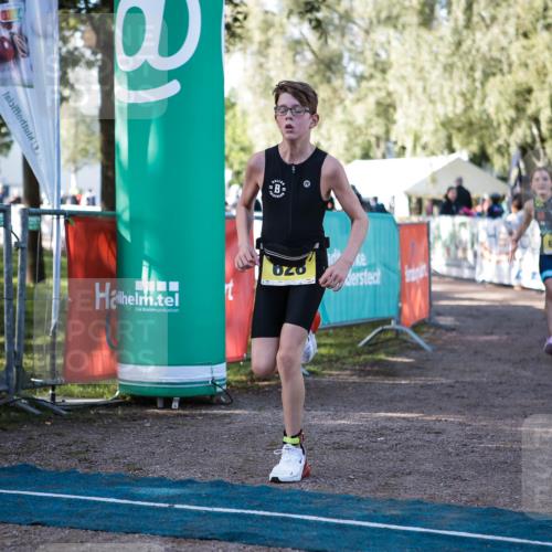 06.09.2026 - 20. Norderstedt Triathlon H.Heesch http://msf.ph/oto/10199414 06.09.2026 09:48:40 Ziel 628, 668, 669 meine-sportfotos.de