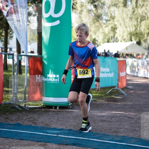 06.09.2026 - 20. Norderstedt Triathlon H.Heesch http://msf.ph/oto/10199441 06.09.2026 09:48:48 Ziel 669, 692 meine-sportfotos.de