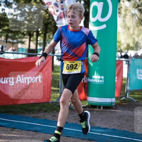 06.09.2026 - 20. Norderstedt Triathlon H.Heesch http://msf.ph/oto/10199448 06.09.2026 09:48:48 Ziel 669, 692 meine-sportfotos.de