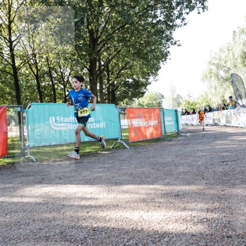 06.09.2026 - 20. Norderstedt Triathlon H.Heesch http://msf.ph/oto/10199517 06.09.2026 09:47:41 Ziel 629, 671, 675 meine-sportfotos.de