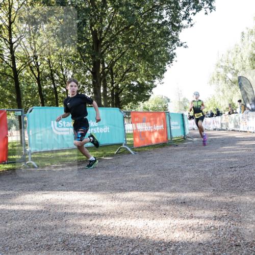 06.09.2026 - 20. Norderstedt Triathlon H.Heesch http://msf.ph/oto/10199519 06.09.2026 09:48:01 Ziel 656, 673 meine-sportfotos.de