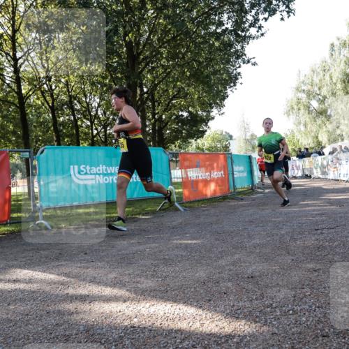 06.09.2026 - 20. Norderstedt Triathlon H.Heesch http://msf.ph/oto/10199532 06.09.2026 09:49:08 Ziel 609, 635, 642, 672, 691 meine-sportfotos.de