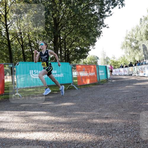 06.09.2026 - 20. Norderstedt Triathlon H.Heesch http://msf.ph/oto/10199549 06.09.2026 09:52:13 Ziel 620, 666 meine-sportfotos.de