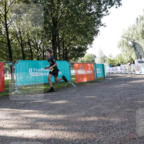 06.09.2026 - 20. Norderstedt Triathlon H.Heesch http://msf.ph/oto/10199556 06.09.2026 09:53:35 Ziel 625, 647, 679 meine-sportfotos.de