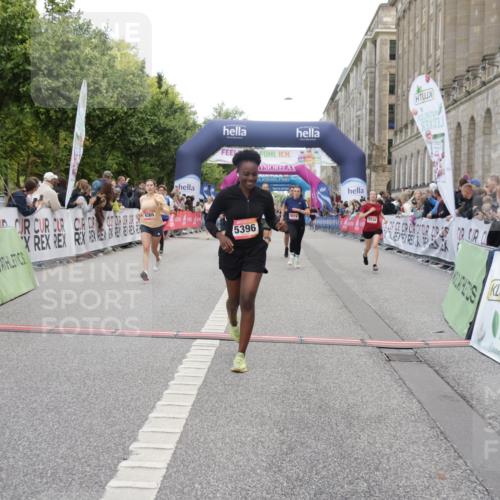 06.09.2026 - CURREX Alsterlauf Yannick Fuchs http://msf.ph/oto/10199615 06.09.2026 10:07:30 Ziel 2883, 3012, 3419, 3566, 3927, 4208, 4561, 4901, 5261, 5396, 5634, 6265, 6319, 6320, 6368 meine-sportfotos.de