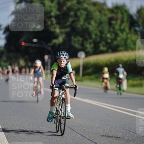 06.09.2026 - 20. Norderstedt Triathlon Michael Burmester http://msf.ph/oto/10199908 06.09.2026 09:38:02 Radfahren 649, 661 meine-sportfotos.de