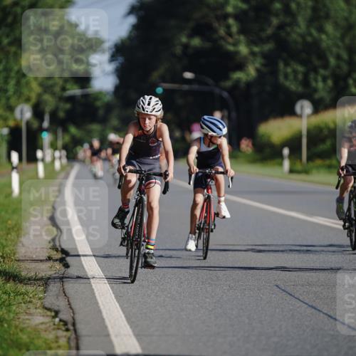 06.09.2026 - 20. Norderstedt Triathlon Michael Burmester http://msf.ph/oto/10199922 06.09.2026 09:38:15 Radfahren 606, 627, 643, 678, 693, 694 meine-sportfotos.de