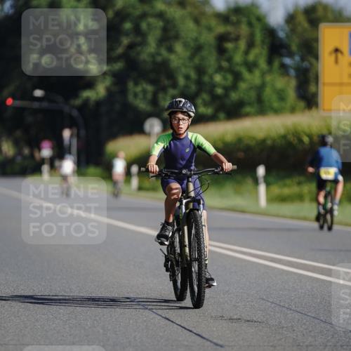 06.09.2026 - 20. Norderstedt Triathlon Michael Burmester http://msf.ph/oto/10199948 06.09.2026 09:38:48 Radfahren 609, 697, 698 meine-sportfotos.de