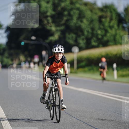 06.09.2026 - 20. Norderstedt Triathlon Michael Burmester http://msf.ph/oto/10199996 06.09.2026 09:39:36 Radfahren 659, 663 meine-sportfotos.de