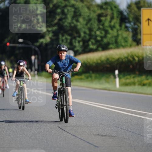06.09.2026 - 20. Norderstedt Triathlon Michael Burmester http://msf.ph/oto/10200018 06.09.2026 09:41:06 Radfahren 608, 619, 620, 641, 680 meine-sportfotos.de
