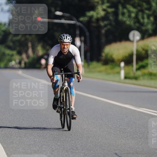 06.09.2026 - 20. Norderstedt Triathlon Michael Burmester http://msf.ph/oto/10200071 06.09.2026 10:26:13 Radfahren 1502 meine-sportfotos.de