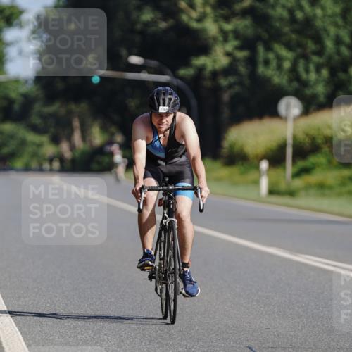 06.09.2026 - 20. Norderstedt Triathlon Michael Burmester http://msf.ph/oto/10200089 06.09.2026 10:27:28 Radfahren 1488 meine-sportfotos.de