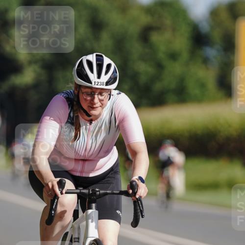 06.09.2026 - 20. Norderstedt Triathlon Michael Burmester http://msf.ph/oto/10200105 06.09.2026 10:28:15 Radfahren 1238 meine-sportfotos.de