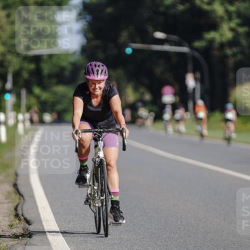 06.09.2026 - 20. Norderstedt Triathlon Michael Burmester http://msf.ph/oto/10200144 06.09.2026 10:30:25 Radfahren 1233 meine-sportfotos.de