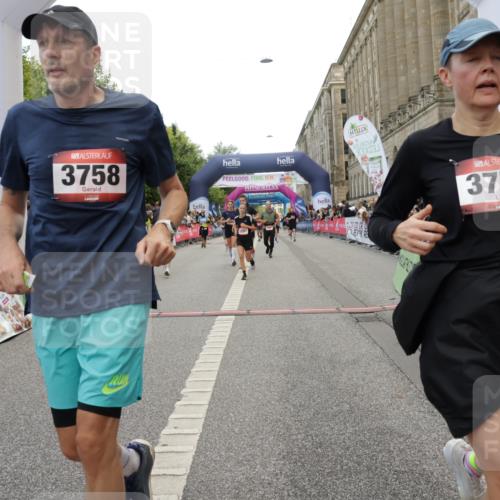 06.09.2026 - CURREX Alsterlauf Yannick Fuchs http://msf.ph/oto/10200186 06.09.2026 10:07:59 Ziel 2123, 2387, 2933, 3296, 3666, 3722, 3723, 3757, 3758, 3915, 3916, 3932, 4159, 5256, 5290, 5324, 5587, 5588, 5597, 5791, 6044, 6168, 6382 meine-sportfotos.de