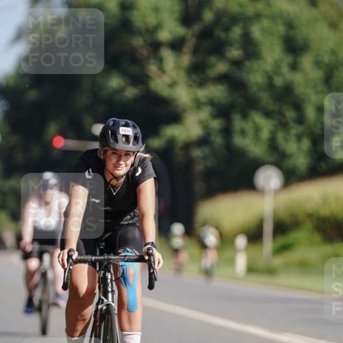 06.09.2026 - 20. Norderstedt Triathlon Michael Burmester http://msf.ph/oto/10200190 06.09.2026 10:32:06 Radfahren 1215, 1226, 1232 meine-sportfotos.de