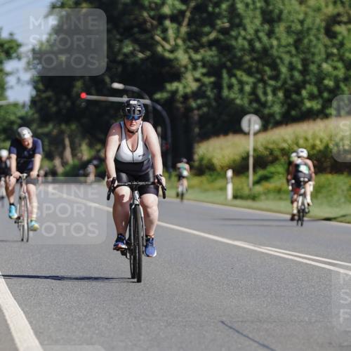 06.09.2026 - 20. Norderstedt Triathlon Michael Burmester http://msf.ph/oto/10200193 06.09.2026 10:32:08 Radfahren 1215, 1226, 1232 meine-sportfotos.de