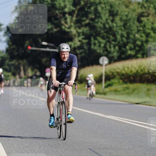 06.09.2026 - 20. Norderstedt Triathlon Michael Burmester http://msf.ph/oto/10200201 06.09.2026 10:32:11 Radfahren 1201, 1215, 1226 meine-sportfotos.de