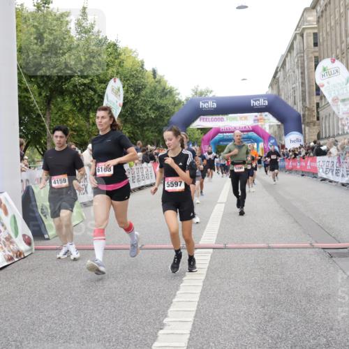 06.09.2026 - CURREX Alsterlauf Yannick Fuchs http://msf.ph/oto/10200267 06.09.2026 10:08:01 Ziel 2933, 3296, 3666, 3757, 3758, 3915, 3916, 3932, 4159, 4841, 5256, 5290, 5324, 5588, 5597, 6168, 6361, 6395 meine-sportfotos.de