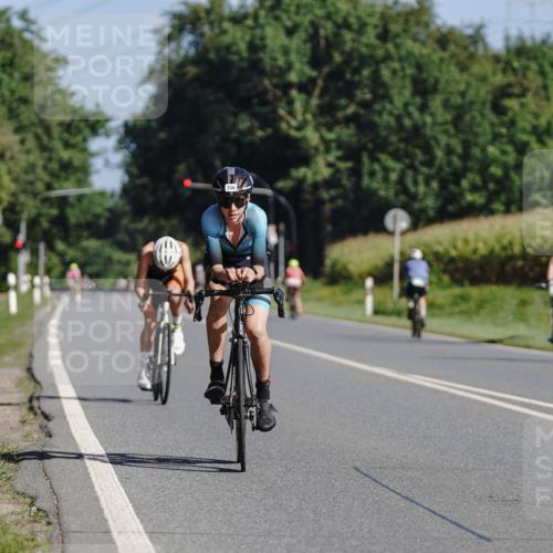 06.09.2026 - 20. Norderstedt Triathlon Michael Burmester http://msf.ph/oto/10200301 06.09.2026 10:33:53 Radfahren 718, 756 meine-sportfotos.de