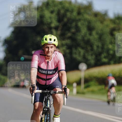 06.09.2026 - 20. Norderstedt Triathlon Michael Burmester http://msf.ph/oto/10200334 06.09.2026 10:34:17 Radfahren 1228 meine-sportfotos.de