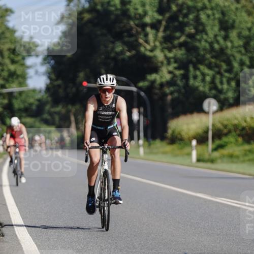 06.09.2026 - 20. Norderstedt Triathlon Michael Burmester http://msf.ph/oto/10200368 06.09.2026 10:35:11 Radfahren 729, 742, 1198 meine-sportfotos.de