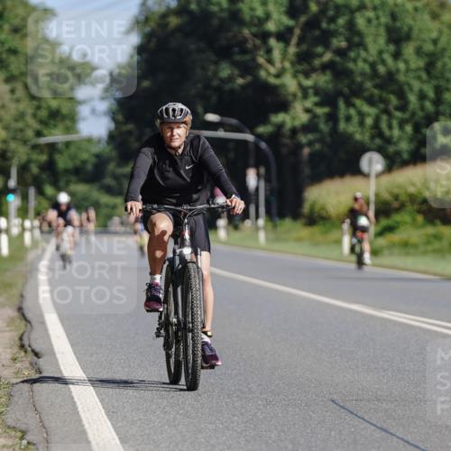 06.09.2026 - 20. Norderstedt Triathlon Michael Burmester http://msf.ph/oto/10200469 06.09.2026 10:35:31 Radfahren 736, 750, 1491 meine-sportfotos.de