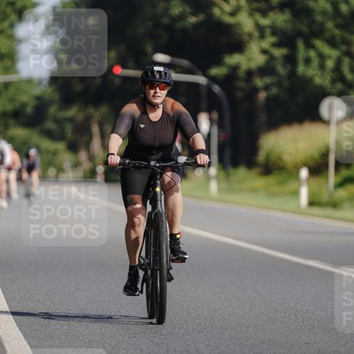 06.09.2026 - 20. Norderstedt Triathlon Michael Burmester http://msf.ph/oto/10200706 06.09.2026 10:36:09 Radfahren 1208 meine-sportfotos.de