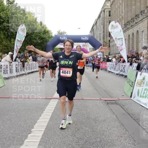 06.09.2026 - CURREX Alsterlauf Yannick Fuchs http://msf.ph/oto/10200730 06.09.2026 10:08:06 Ziel 2390, 2407, 3192, 3193, 3194, 3298, 3666, 4159, 4292, 4727, 4841, 5049, 5256, 5290, 5597, 6168, 6361, 6395 meine-sportfotos.de