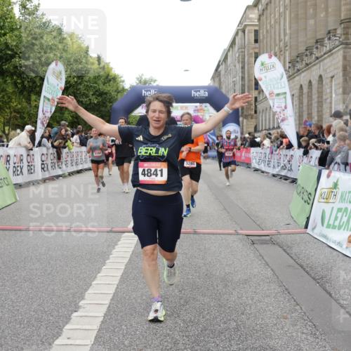 06.09.2026 - CURREX Alsterlauf Yannick Fuchs http://msf.ph/oto/10200754 06.09.2026 10:08:07 Ziel 2390, 2407, 3192, 3193, 3194, 3298, 3666, 4159, 4292, 4727, 4841, 5049, 5256, 5290, 5597, 6168, 6361, 6395 meine-sportfotos.de