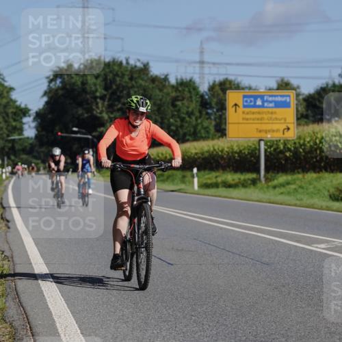 06.09.2026 - 20. Norderstedt Triathlon Michael Burmester http://msf.ph/oto/10200798 06.09.2026 10:36:49 Radfahren 702, 703, 1504 meine-sportfotos.de
