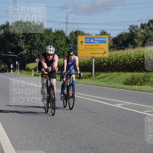 06.09.2026 - 20. Norderstedt Triathlon Michael Burmester http://msf.ph/oto/10200831 06.09.2026 10:36:51 Radfahren 702, 703, 1504 meine-sportfotos.de
