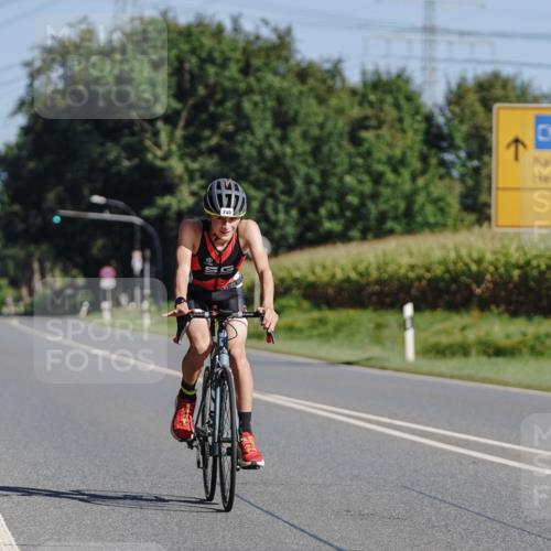 06.09.2026 - 20. Norderstedt Triathlon Michael Burmester http://msf.ph/oto/10201168 06.09.2026 10:39:19 Radfahren 720, 745 meine-sportfotos.de