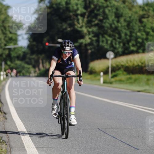 06.09.2026 - 20. Norderstedt Triathlon Michael Burmester http://msf.ph/oto/10201325 06.09.2026 10:40:04 Radfahren 748, 1222 meine-sportfotos.de