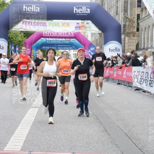 06.09.2026 - CURREX Alsterlauf Yannick Fuchs http://msf.ph/oto/10201473 06.09.2026 10:08:15 Ziel 2363, 2390, 2407, 2785, 3192, 3193, 3194, 3200, 3298, 3309, 3352, 3933, 4169, 4292, 4590, 4727, 5507, 8258, 8260 meine-sportfotos.de