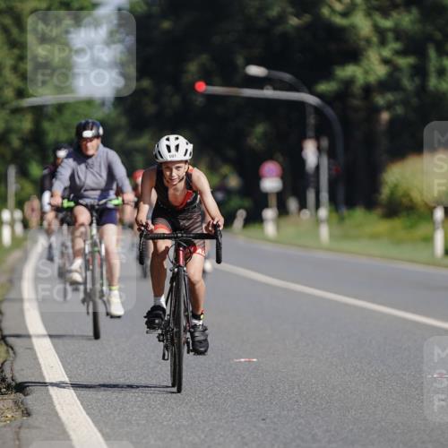 06.09.2026 - 20. Norderstedt Triathlon Michael Burmester http://msf.ph/oto/10201476 06.09.2026 10:40:58 Radfahren 101, 140, 707, 714, 1199, 1236 meine-sportfotos.de