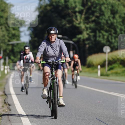 06.09.2026 - 20. Norderstedt Triathlon Michael Burmester http://msf.ph/oto/10201491 06.09.2026 10:41:01 Radfahren 101, 140, 707, 714, 1199, 1236 meine-sportfotos.de