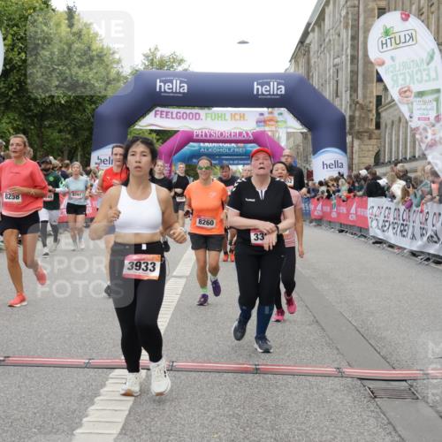 06.09.2026 - CURREX Alsterlauf Yannick Fuchs http://msf.ph/oto/10201641 06.09.2026 10:08:16 Ziel 2363, 2390, 2407, 2785, 3192, 3193, 3194, 3200, 3309, 3352, 3933, 4169, 4292, 4590, 4727, 5342, 5502, 5507, 8045, 8258, 8260, 8297 meine-sportfotos.de