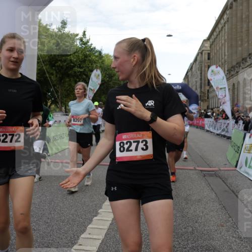 06.09.2026 - CURREX Alsterlauf Yannick Fuchs http://msf.ph/oto/10202177 06.09.2026 10:08:21 Ziel 2080, 2155, 2440, 2504, 3200, 3309, 3352, 3390, 3933, 4146, 4169, 4247, 4399, 4447, 4590, 5342, 5502, 5507, 5582, 6473, 8045, 8258, 8260, 8297 meine-sportfotos.de