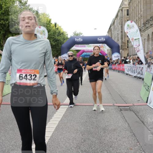 06.09.2026 - CURREX Alsterlauf Yannick Fuchs http://msf.ph/oto/10202863 06.09.2026 10:08:30 Ziel 2035, 2080, 2105, 2155, 2504, 3082, 3093, 3390, 3889, 4146, 4247, 4399, 4447, 4476, 4651, 5030, 5140, 5582, 5854, 6230 meine-sportfotos.de