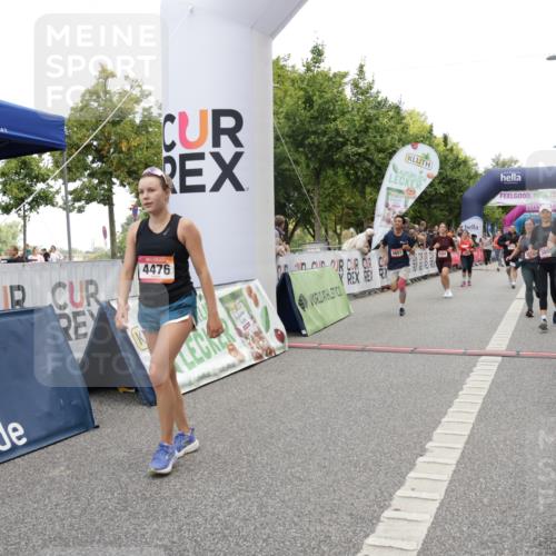 06.09.2026 - CURREX Alsterlauf Yannick Fuchs http://msf.ph/oto/10203300 06.09.2026 10:08:34 Ziel 2035, 2105, 2491, 3082, 3093, 3888, 3889, 4476, 4651, 5030, 5140, 5233, 5550, 5854, 6230 meine-sportfotos.de